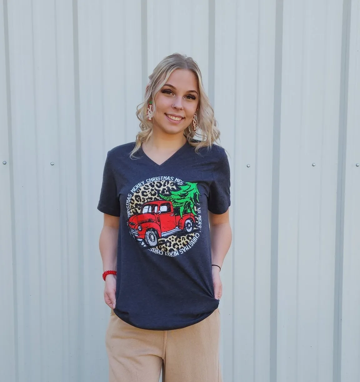 Merry Christmas Old Truck T-Shirt